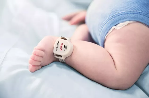 Hugs Infant Tag | Securitas Healthcare